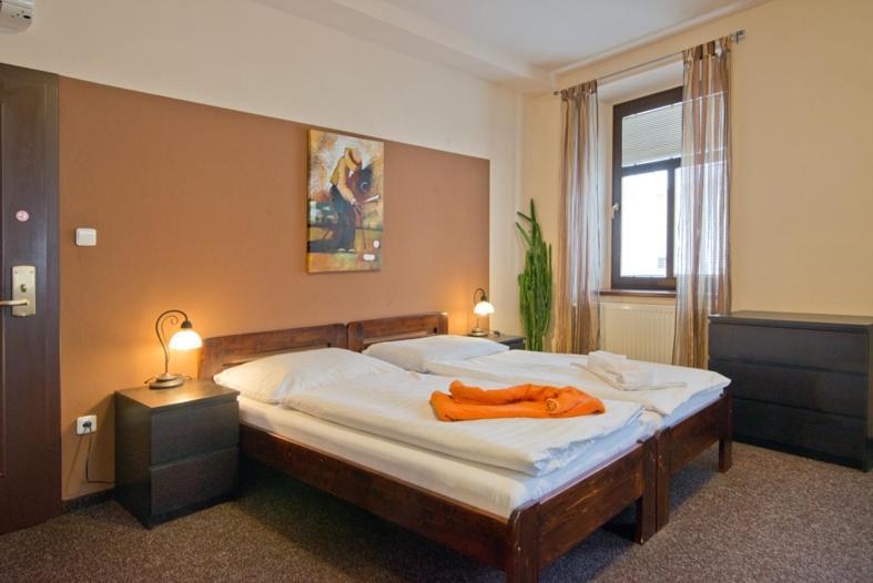 Hotel U Zlateho Byka Písek Cameră foto